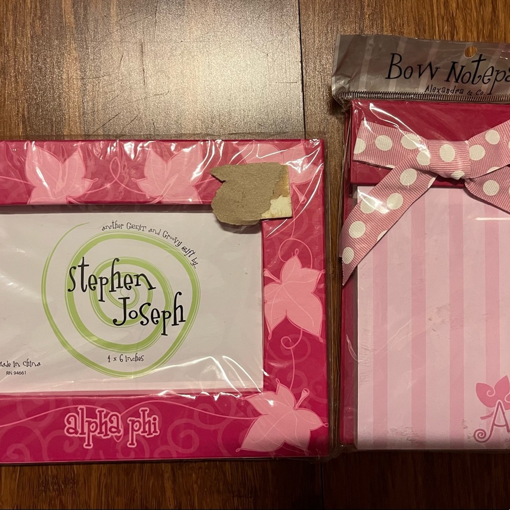 ALPHA PHI frame and notepad